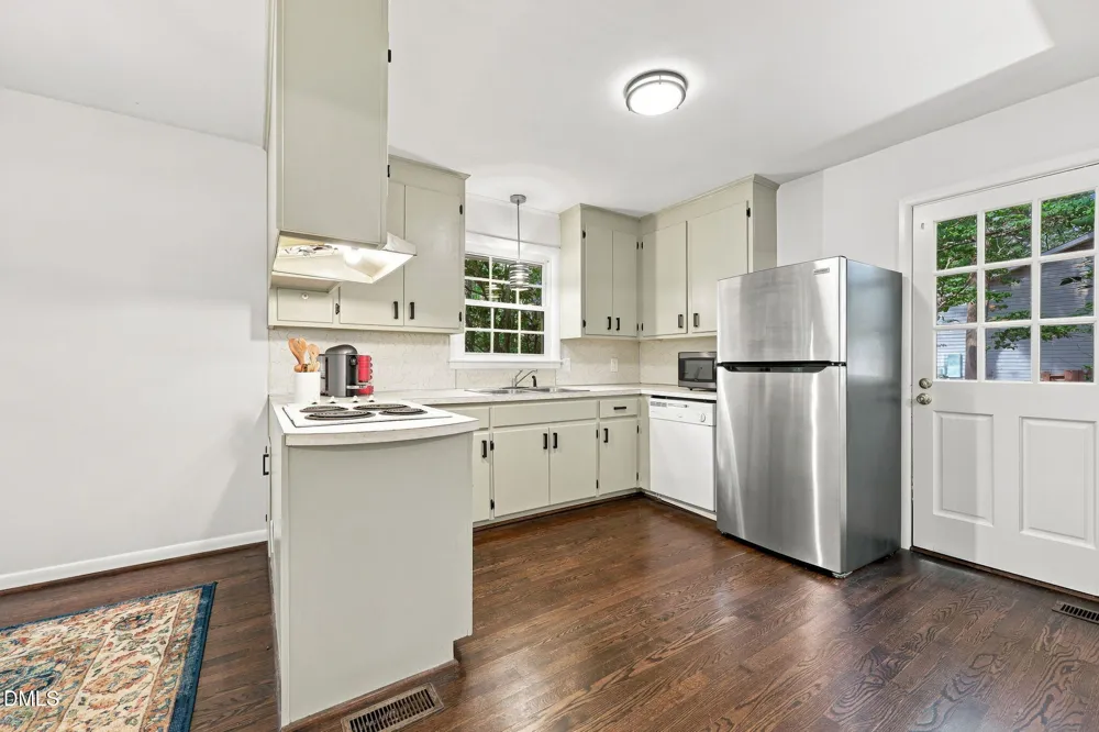 2304 Nelson Highway Chapel Hill, NC 27517