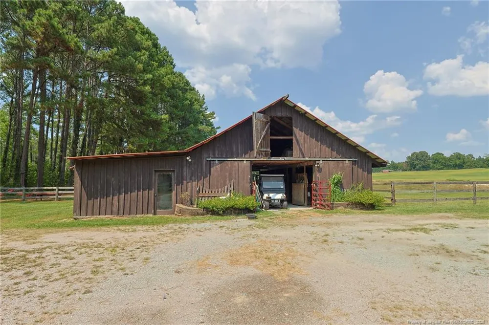641 Sunridge Drive Cameron, NC 28326