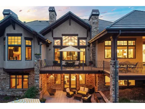 958 Westchester Circle