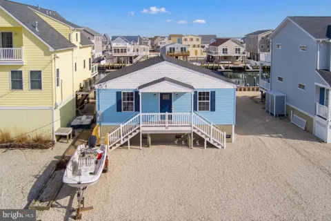 202 HERON ROAD