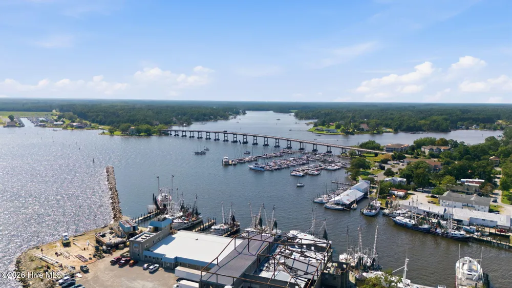 400 South Avenue Oriental, NC 28571