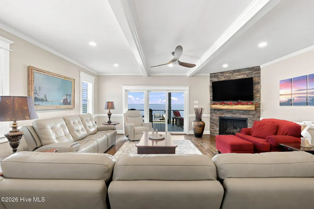 400 South Avenue Oriental, NC 28571
