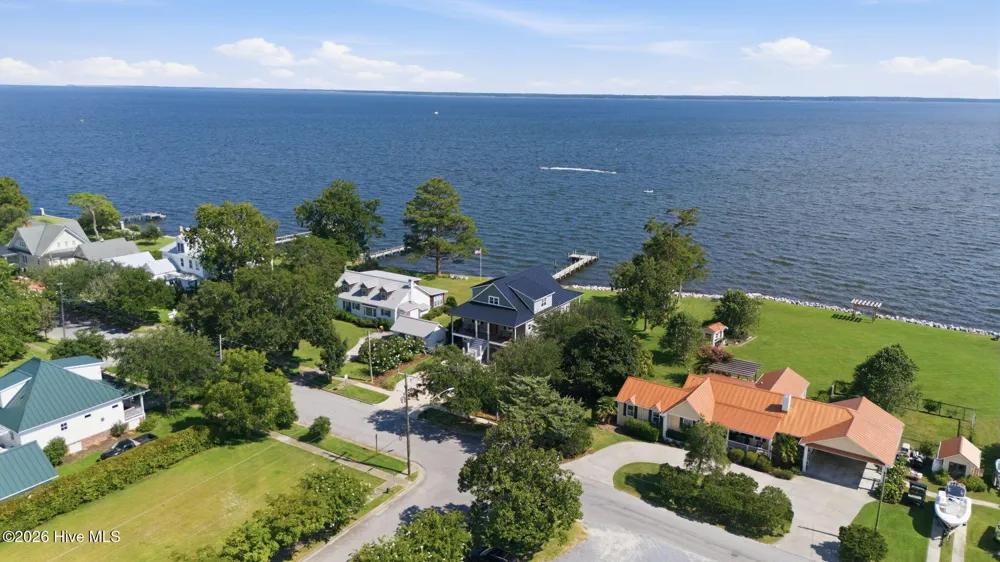 400 South Avenue Oriental, NC 28571