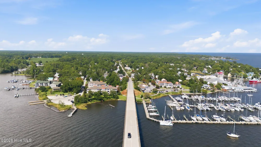 400 South Avenue Oriental, NC 28571