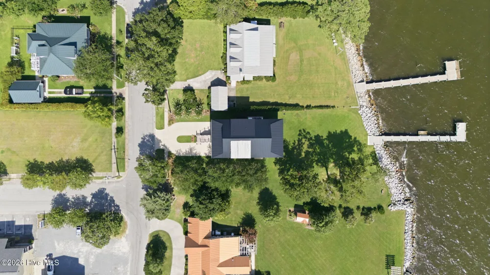 400 South Avenue Oriental, NC 28571