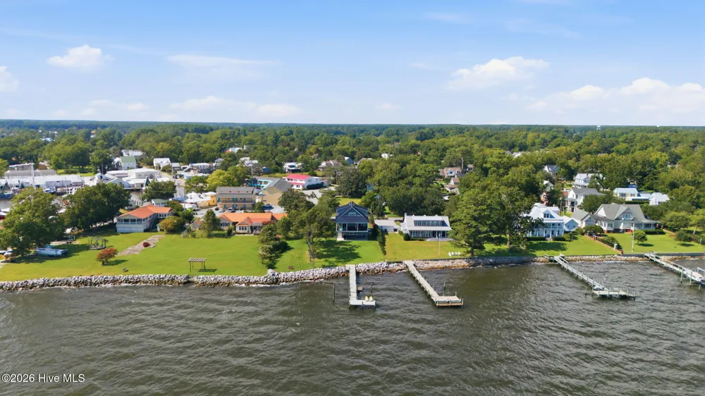 400 South Avenue Oriental, NC 28571