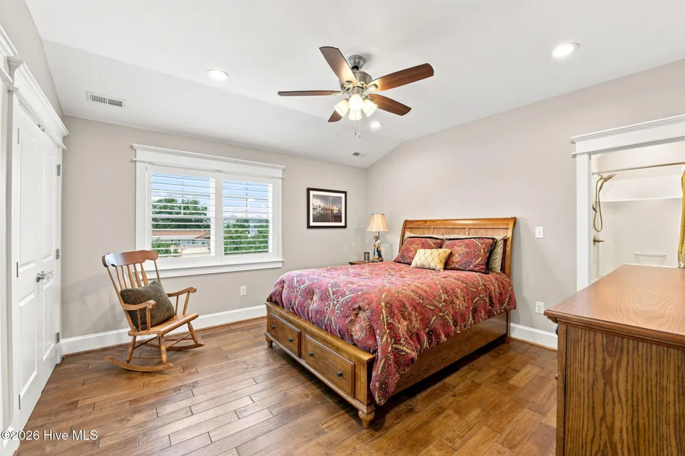 400 South Avenue Oriental, NC 28571