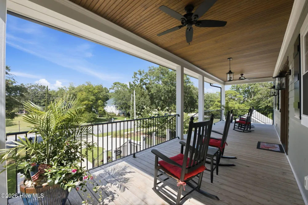 400 South Avenue Oriental, NC 28571