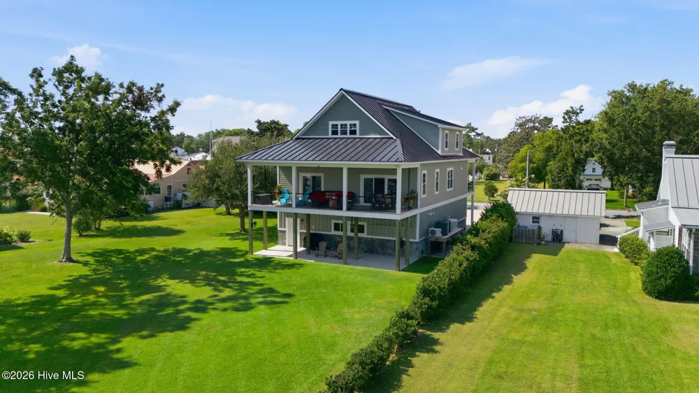 400 South Avenue Oriental, NC 28571