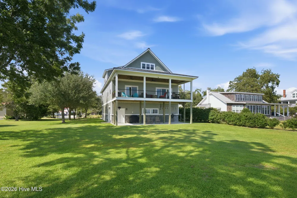 400 South Avenue Oriental, NC 28571