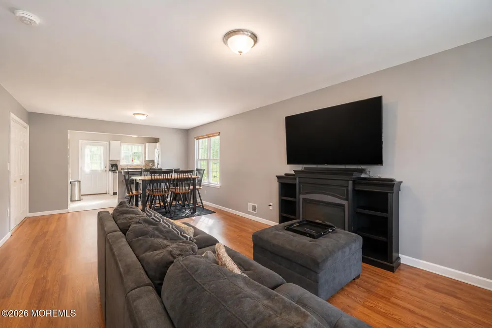 816 Center Street Union Beach, NJ 07735