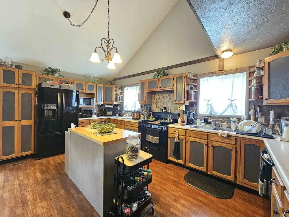 2371 W Rainbow Reeder Township, MI 49657