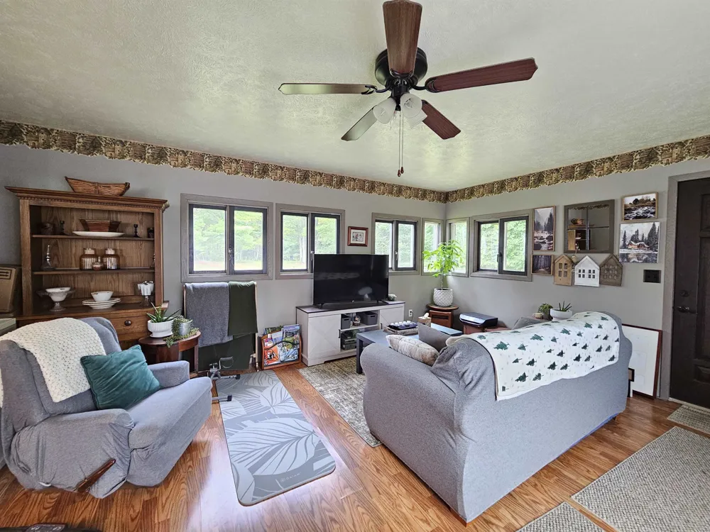 2371 W Rainbow Reeder Township, MI 49657
