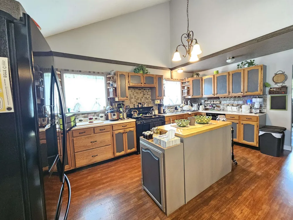 2371 W Rainbow Reeder Township, MI 49657
