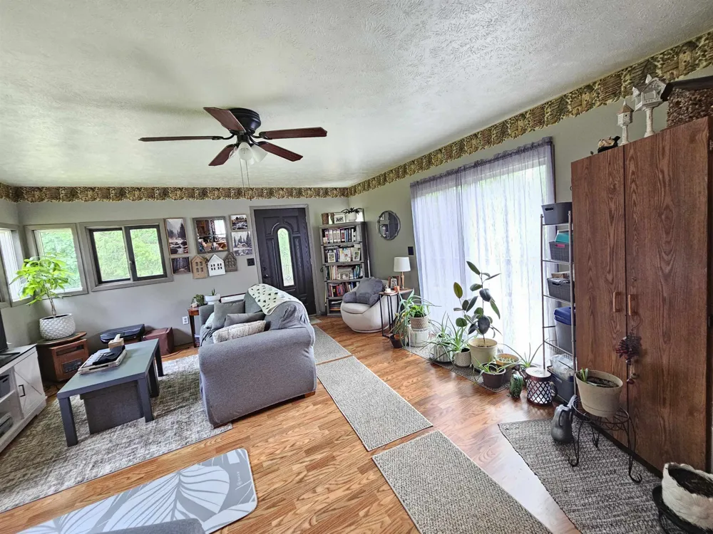 2371 W Rainbow Reeder Township, MI 49657