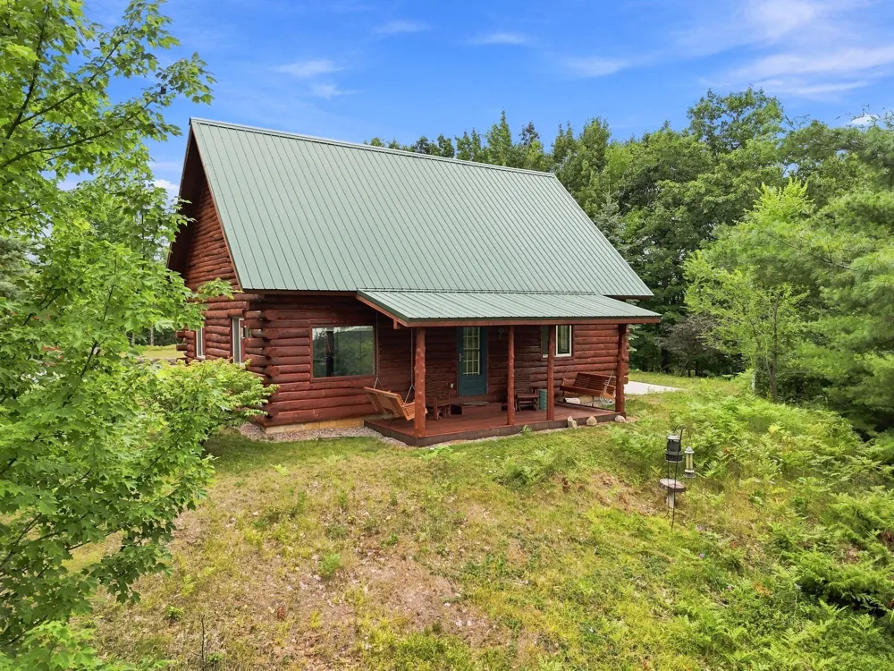 7727 Loggers Drive Cedar Creek Township, MI 49663