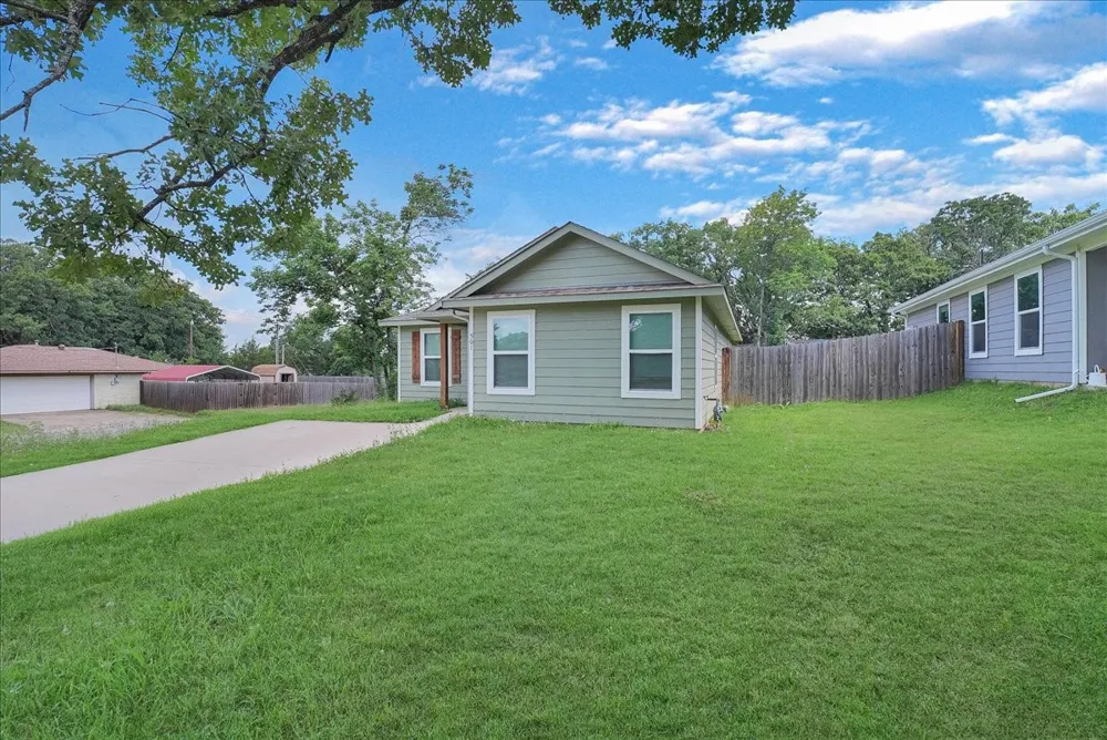 501 E Day Street Denison, TX 75021