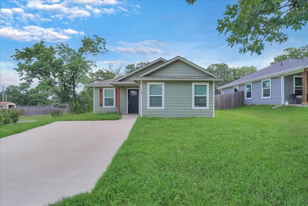 501 E Day Street Denison, TX 75021