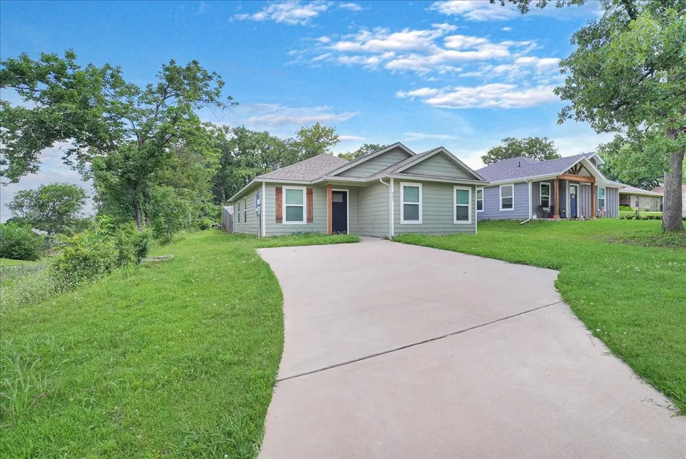 501 E Day Street Denison, TX 75021