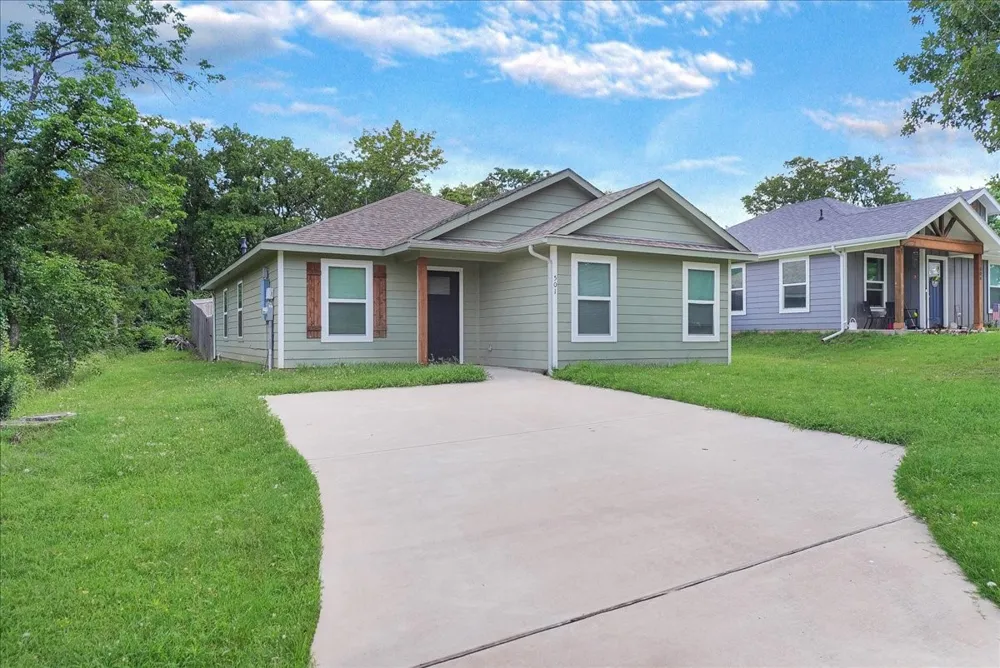 501 E Day Street Denison, TX 75021