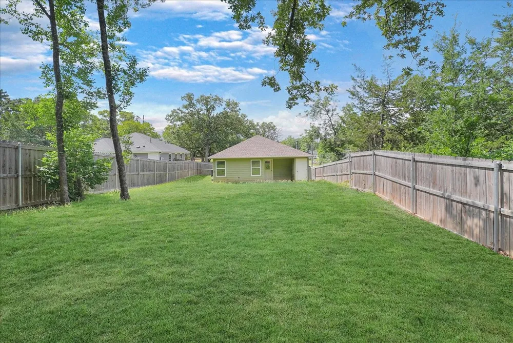 501 E Day Street Denison, TX 75021