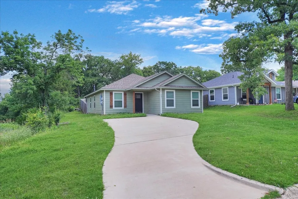 501 E Day Street Denison, TX 75021