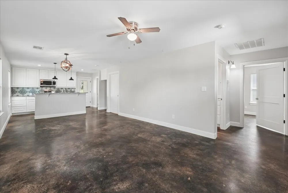 501 E Day Street Denison, TX 75021