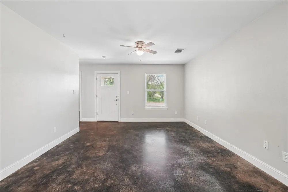 501 E Day Street Denison, TX 75021