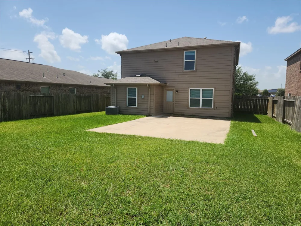 2218 Regatta Lane Texas City, TX 77568