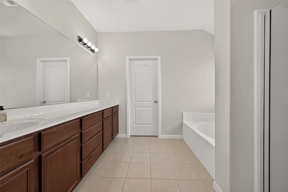 12042 Powderhorn Lane Pinehurst, TX 77362
