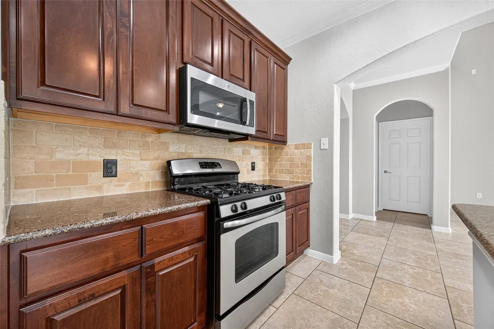 50 Vershire Circle Magnolia, TX 77354