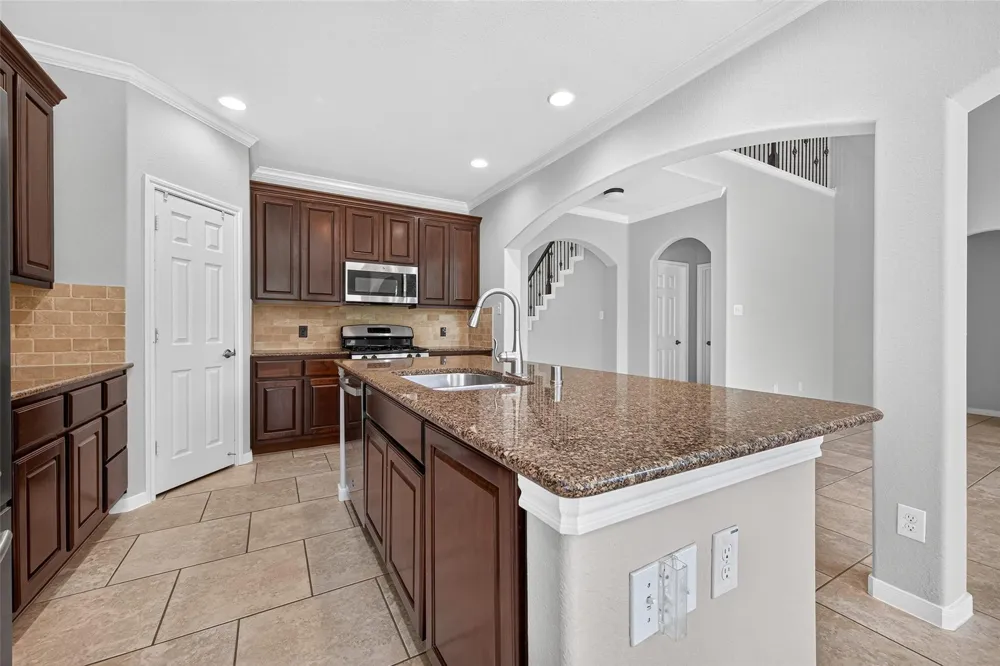 50 Vershire Circle Magnolia, TX 77354