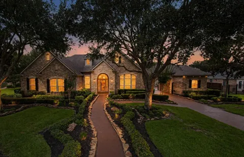 17403 Ledgefield