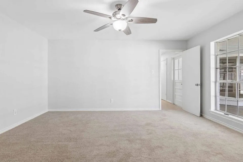 7610 Westwind Lane Houston, TX 77071