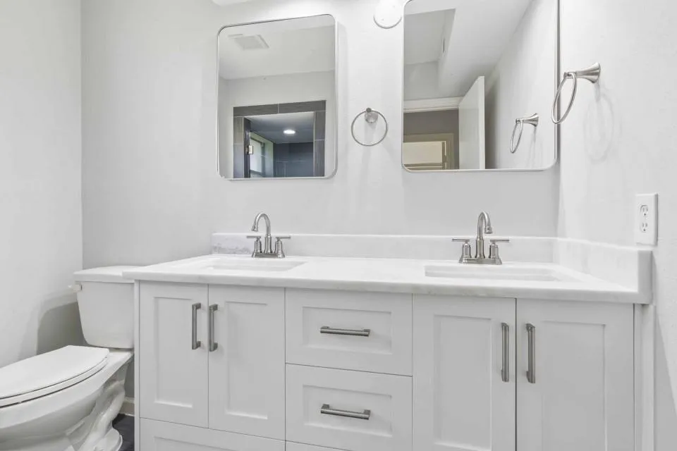 7610 Westwind Lane Houston, TX 77071