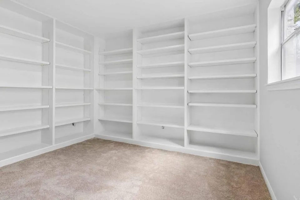 7610 Westwind Lane Houston, TX 77071