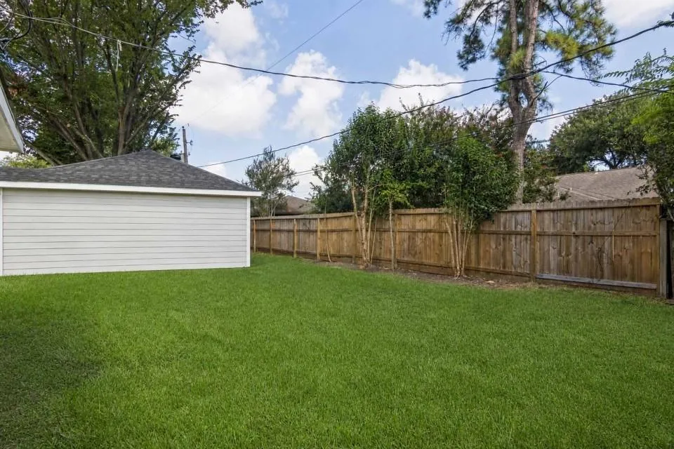 7610 Westwind Lane Houston, TX 77071