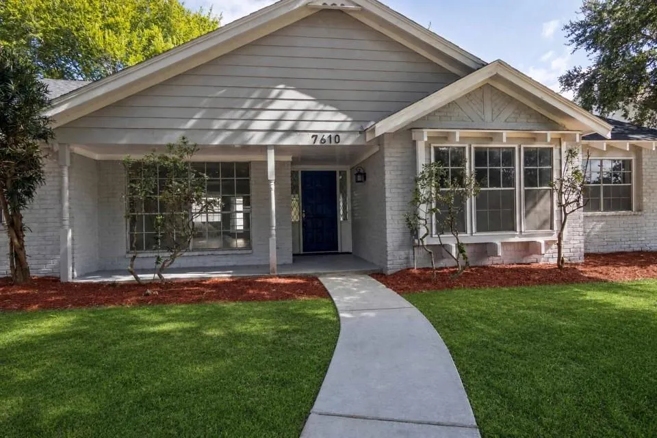 7610 Westwind Lane Houston, TX 77071