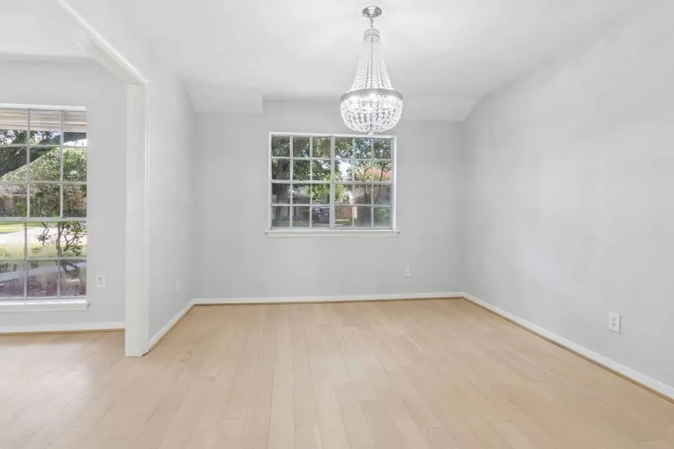 7610 Westwind Lane Houston, TX 77071
