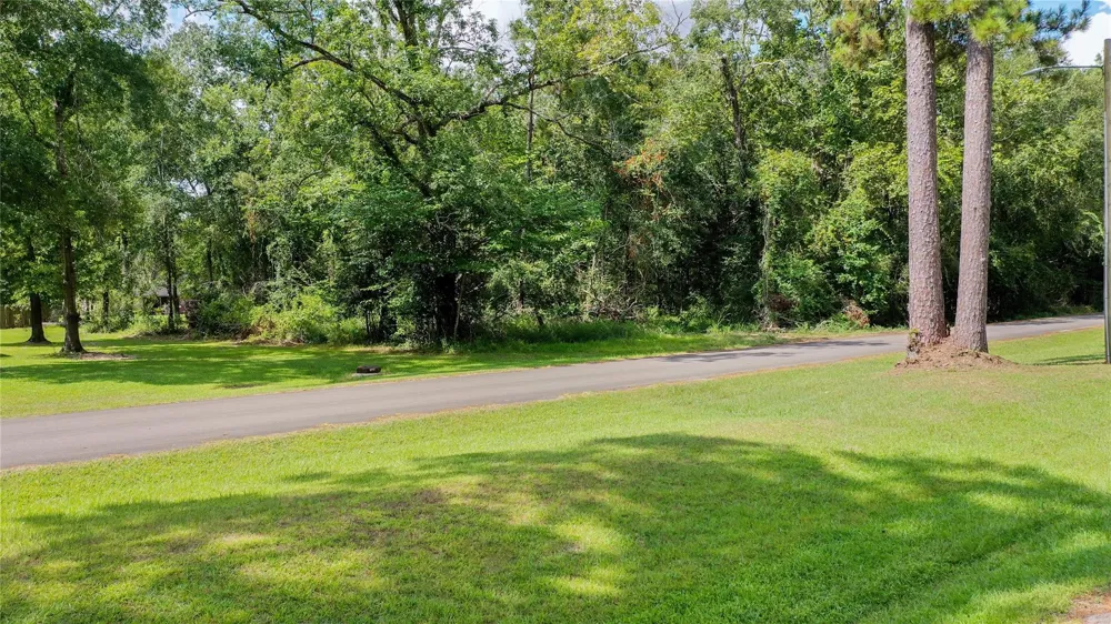 2210 Appian Way New Caney, TX 77357