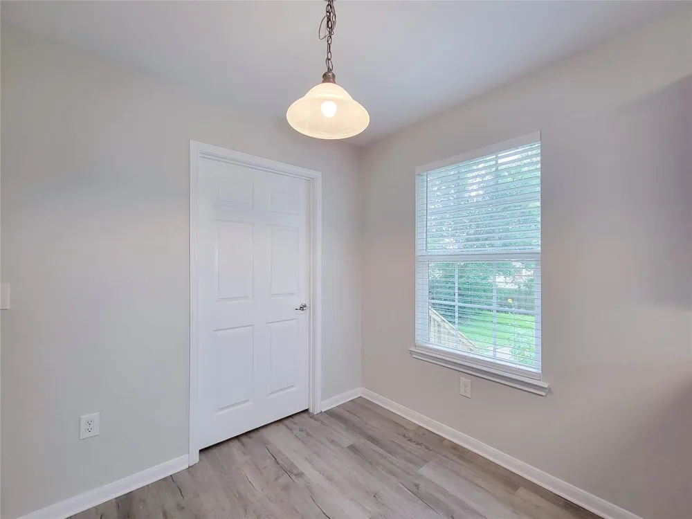 315 20th San Leon, TX 77539