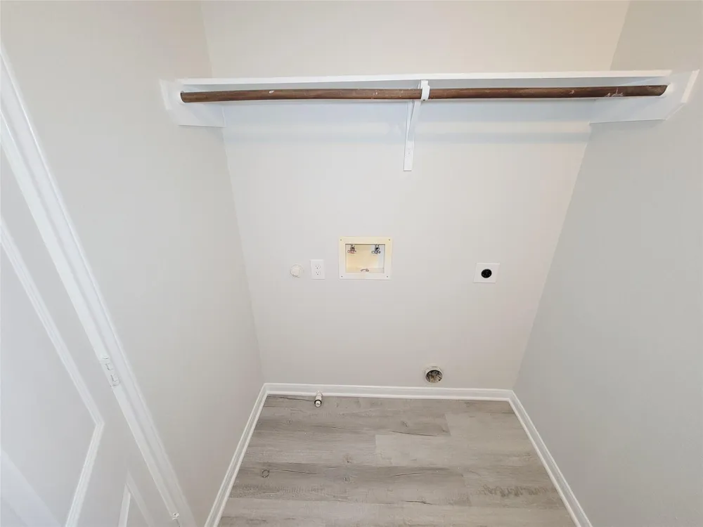 315 20th San Leon, TX 77539