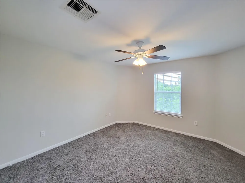 315 20th San Leon, TX 77539
