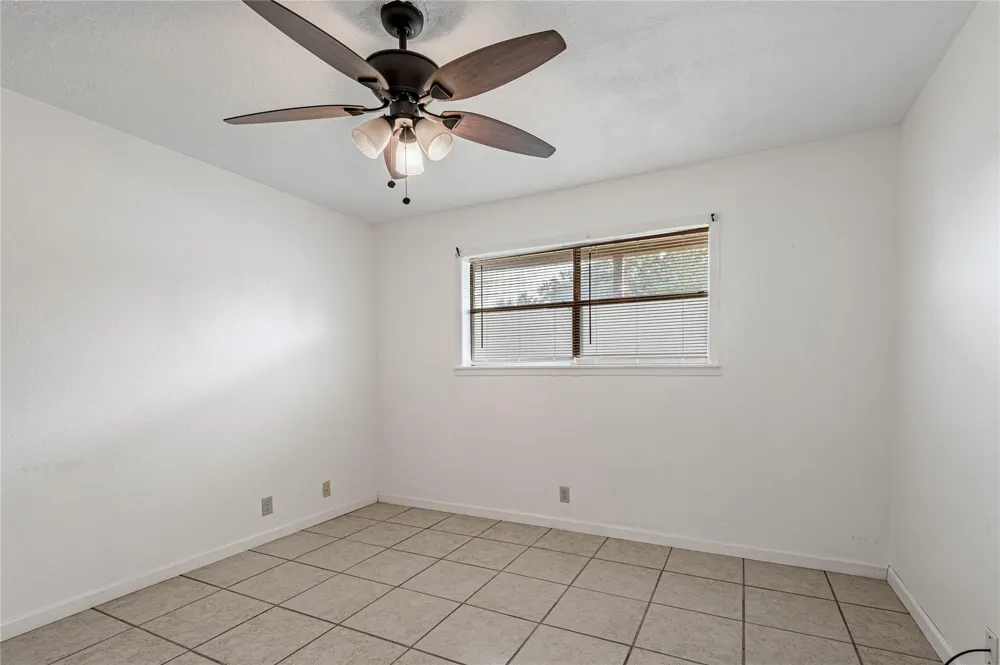 120 Mcadams Lane #G Huntsville, TX 77320