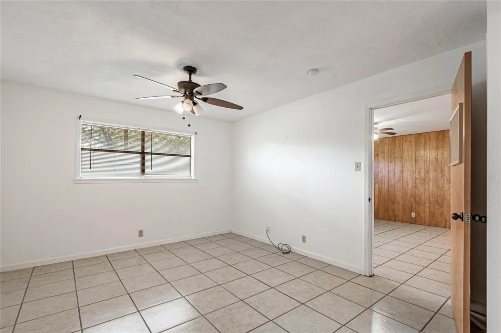 120 Mcadams Lane #G Huntsville, TX 77320