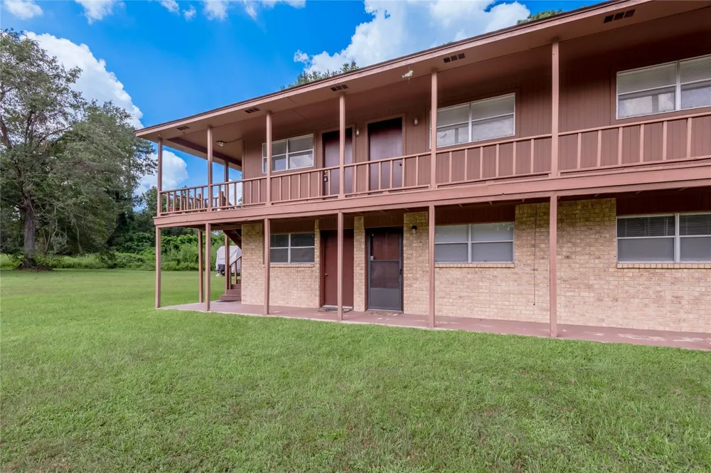 120 Mcadams Lane #G Huntsville, TX 77320