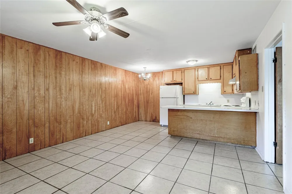 120 Mcadams Lane #G Huntsville, TX 77320