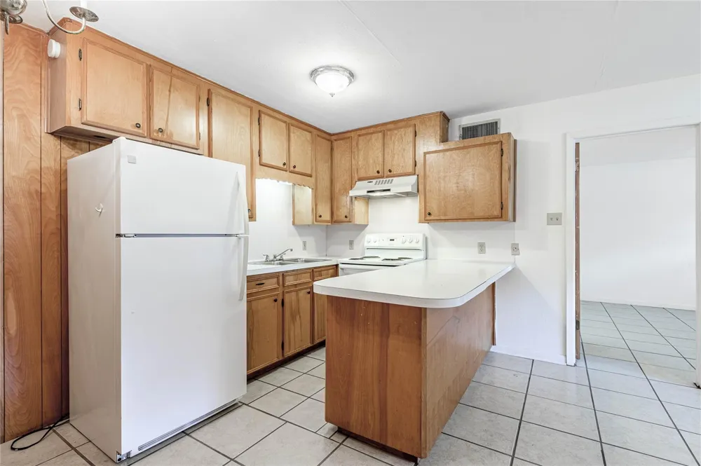 120 Mcadams Lane #G Huntsville, TX 77320