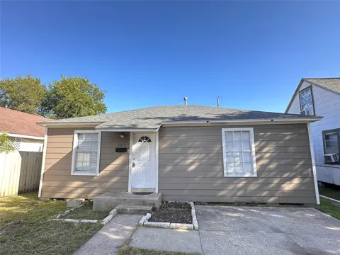 607 Bolster Street