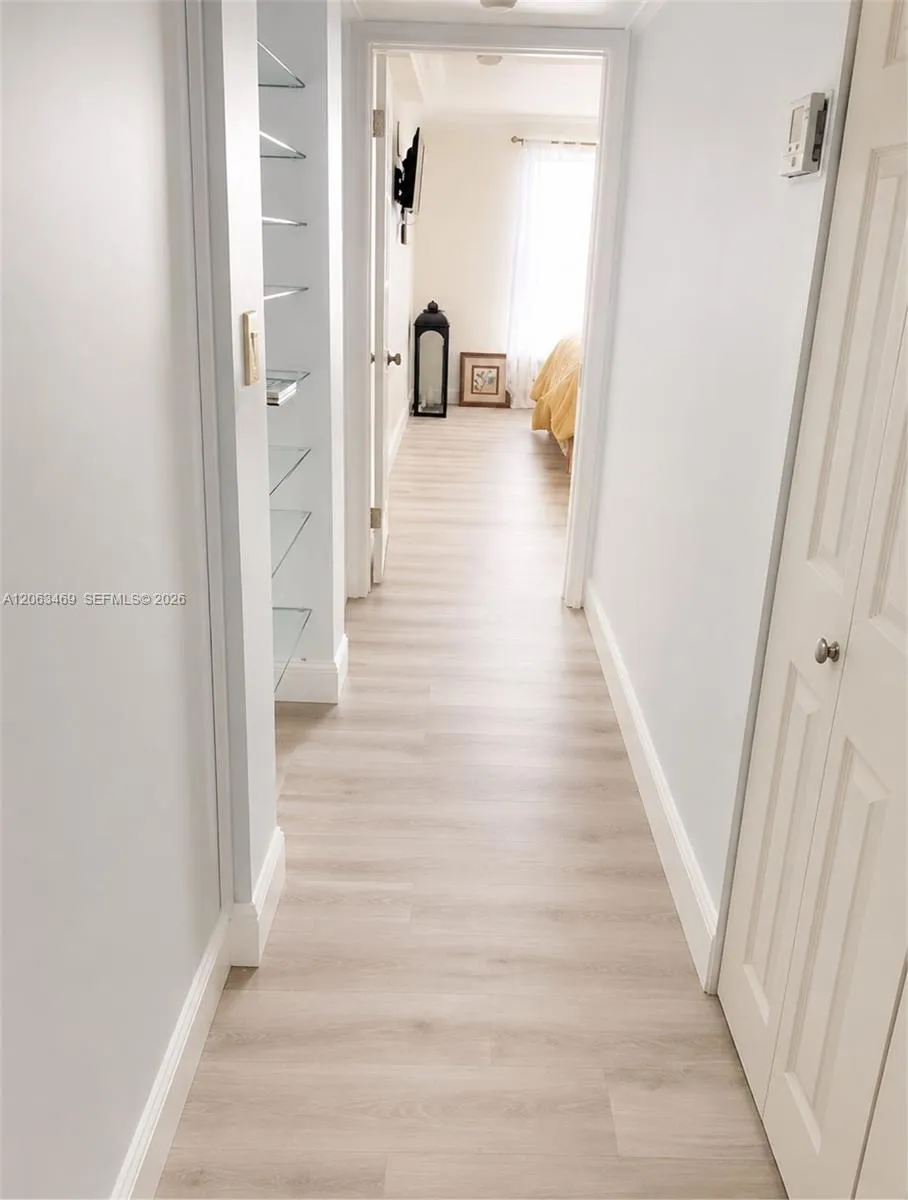3760 Inverrary Dr #2P Lauderhill, FL 33319